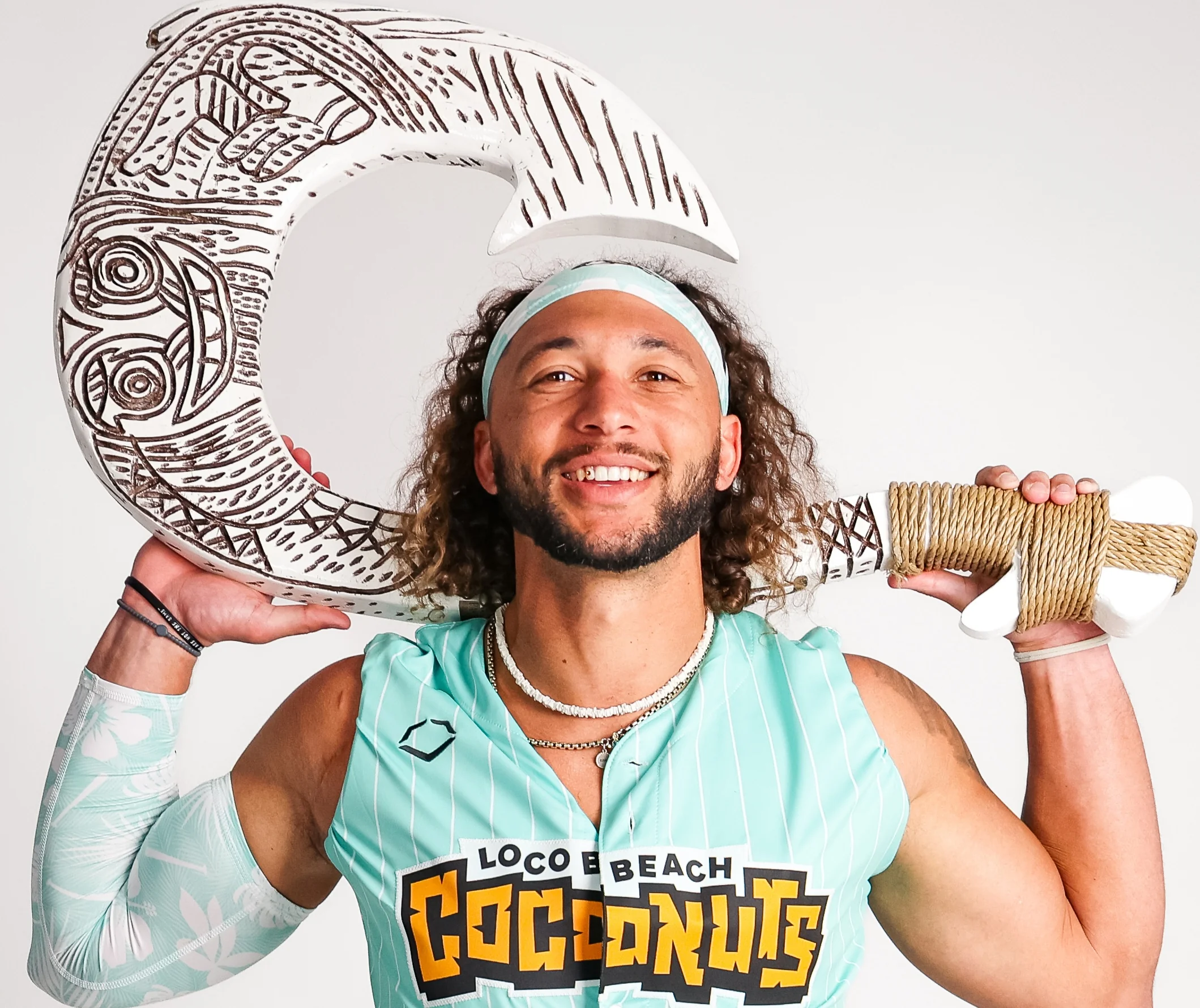 Jordan Brewer Loco Beach Coconuts roster photo